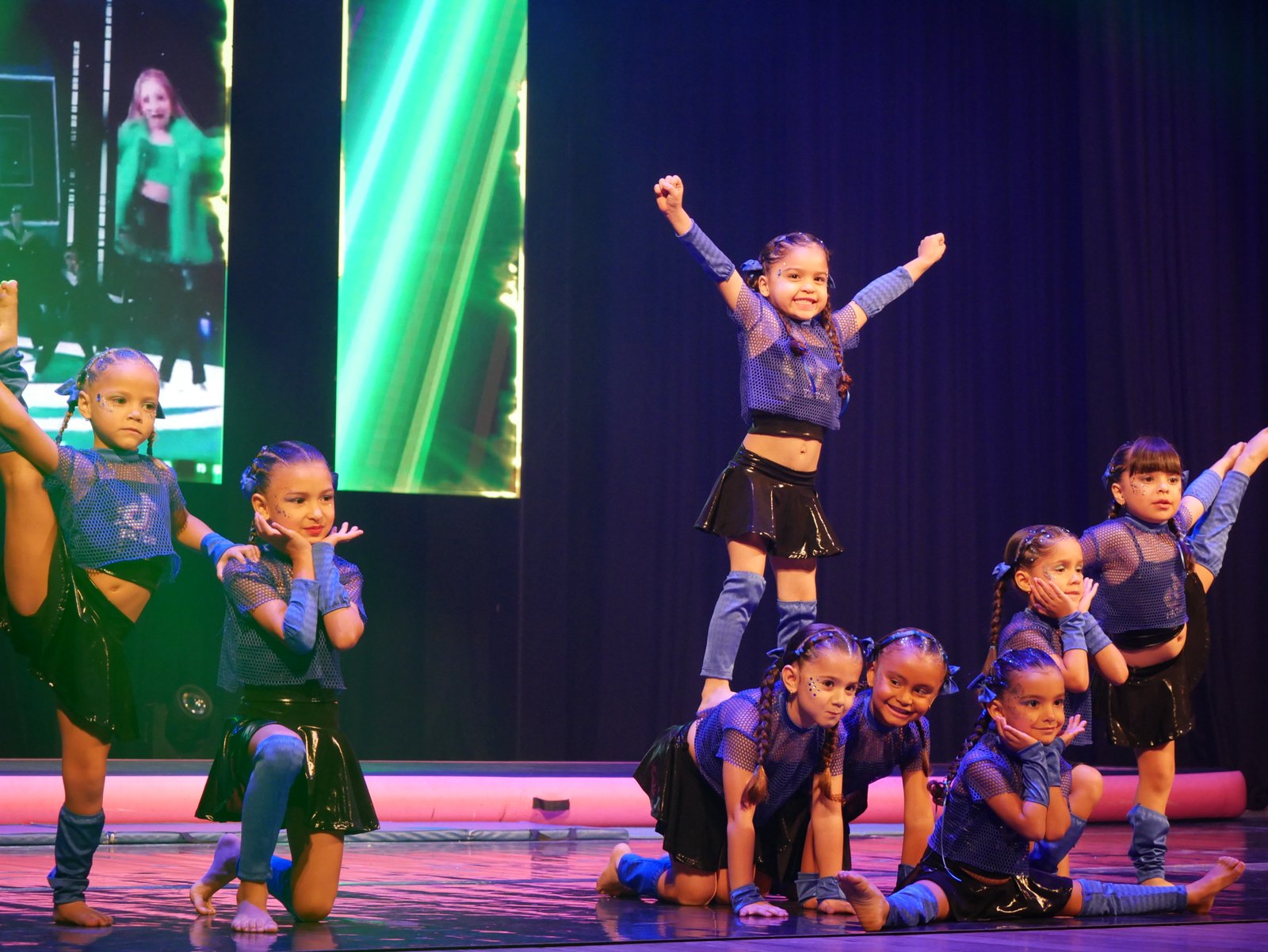 Foto profesional de evento en Valencia Carabobo - Groupscreative55 - Imagen 55